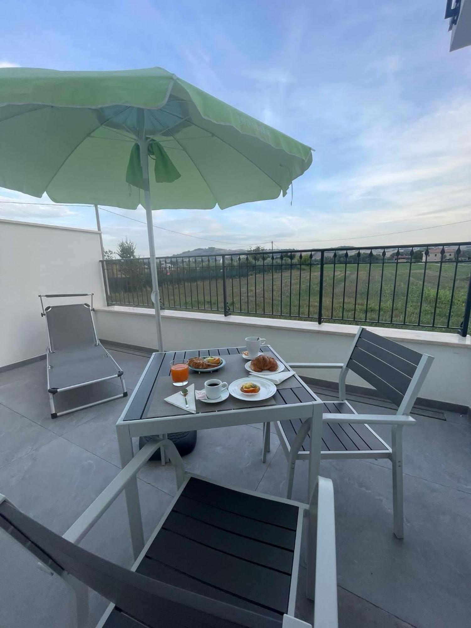 Otium Rooms / Camere E Appartamenti Morrovalle Exteriér fotografie